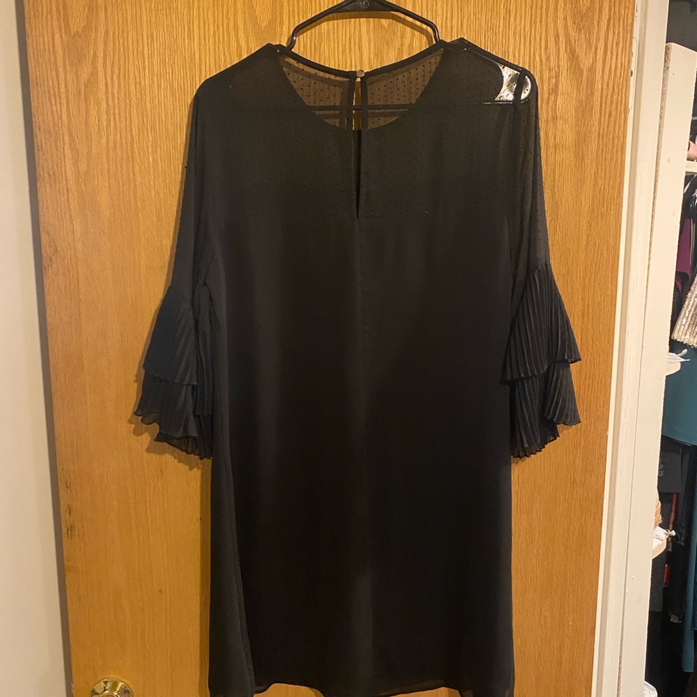 Francesca’s Black Dress